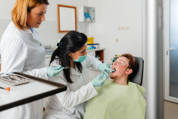 Best Dentist Open Late Near Me  in Dixmoor, IL